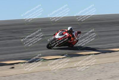 media/Oct-13-2025-Moto Forza (Mon) [[a66d839500]]/3-B Group/Session 2 (Bowl)/